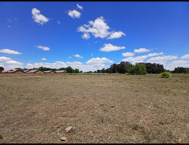 8,094M² VACANT LAND FOR SALE IN RIVERSDALE